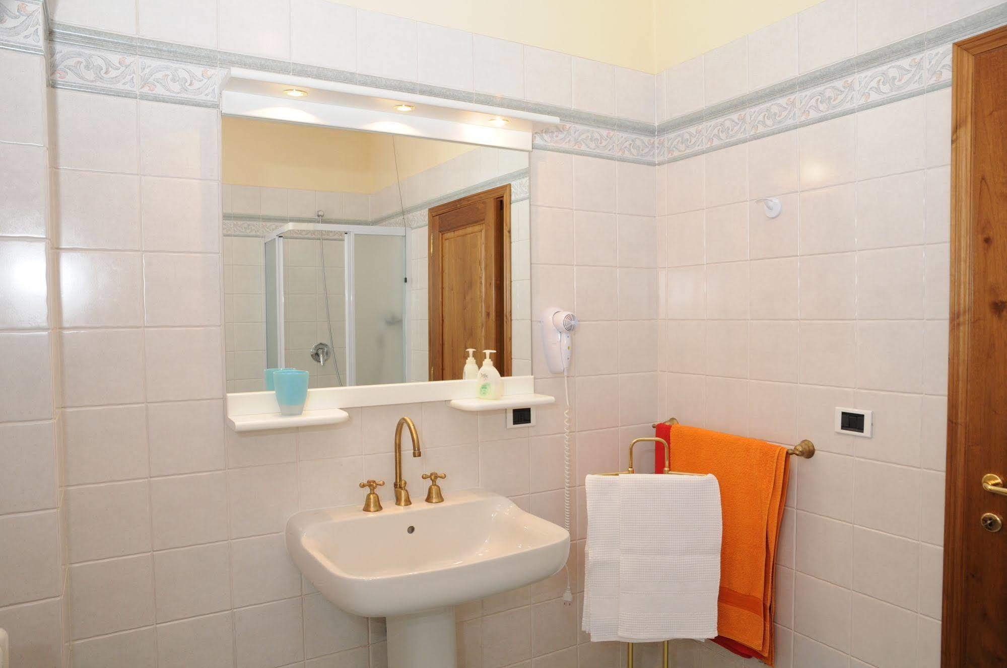 Tarussio Hotell Arezzo Eksteriør bilde